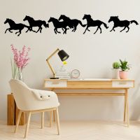 Heste i galop wall sticker. Flot vægklistermærke til hjemmet.